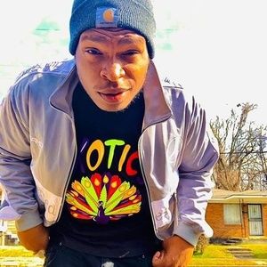 Meet your Posher, Que